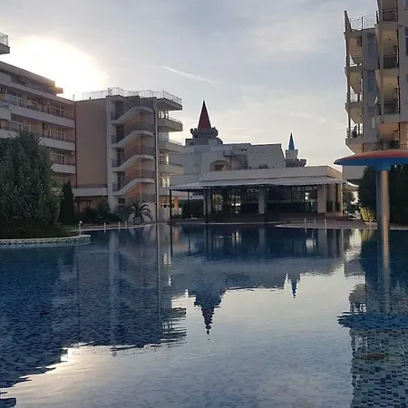 Grand Kamelia Apartament F5.5 * Σάνι Μπιτς